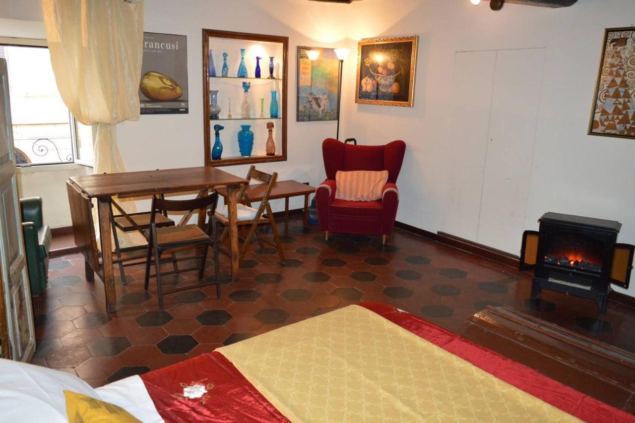 Apartmán Via Degli Zingari Řím Exteriér fotografie